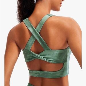 Green Tie-Dye Cropped Workout Top for Women Criss-Cross Back, Padded